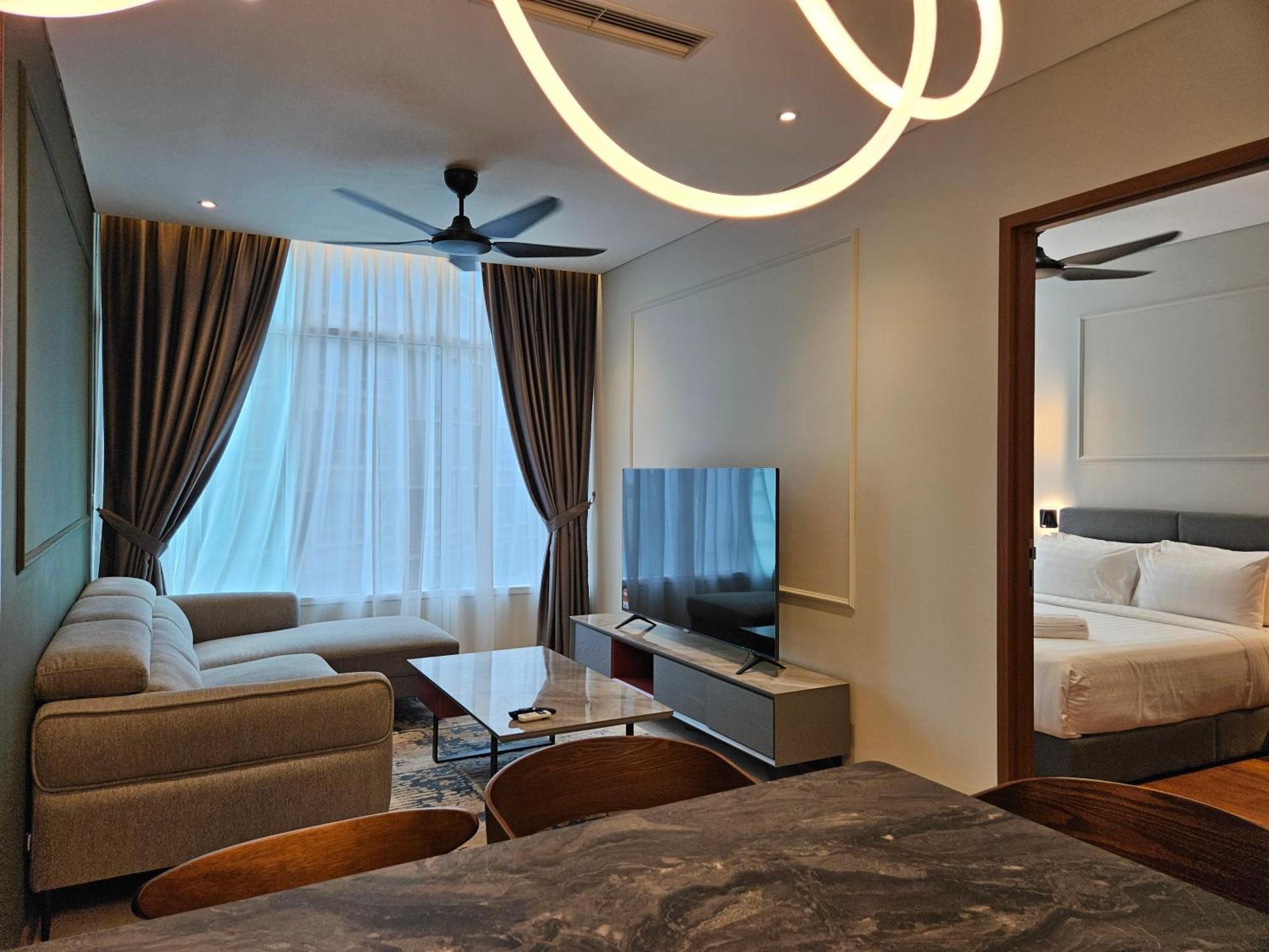 Sky Suites Klcc By Asiapex Куала-Лумпур Экстерьер фото